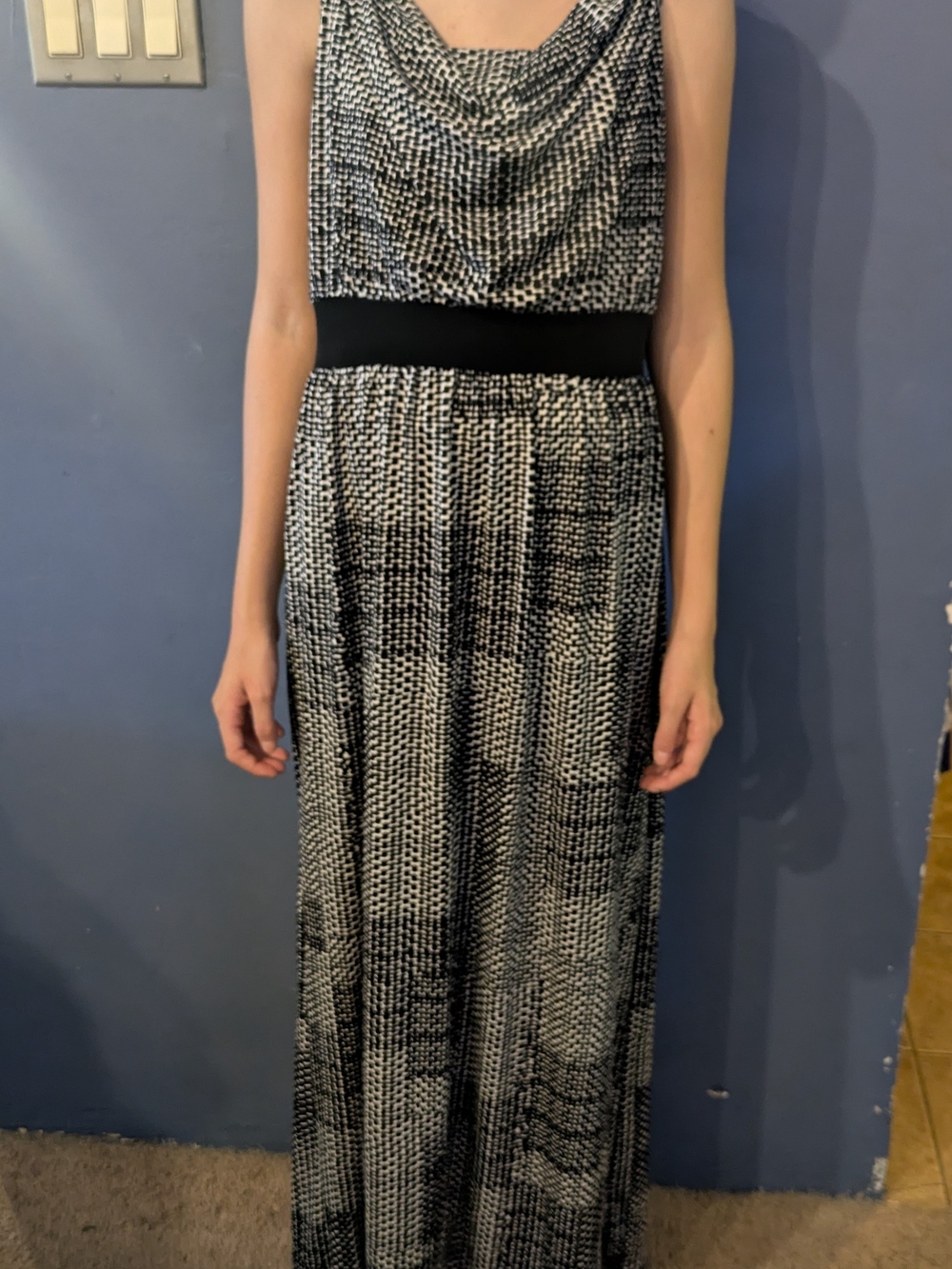Covington MP Petite Medium Black and White Cowl-Neck Sleeveless Maxi Dress NEW